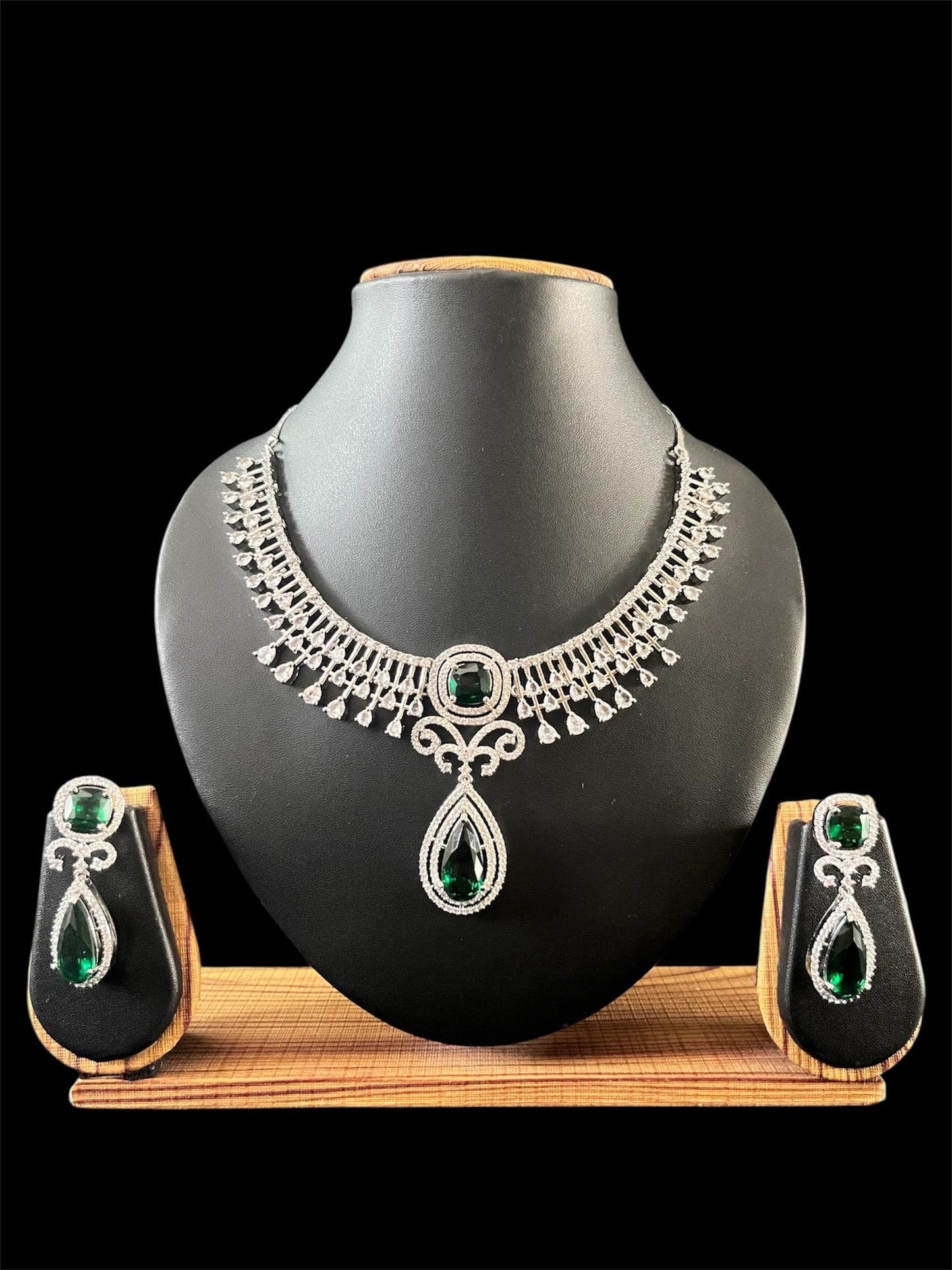 The Diani Emerald Luxe Set