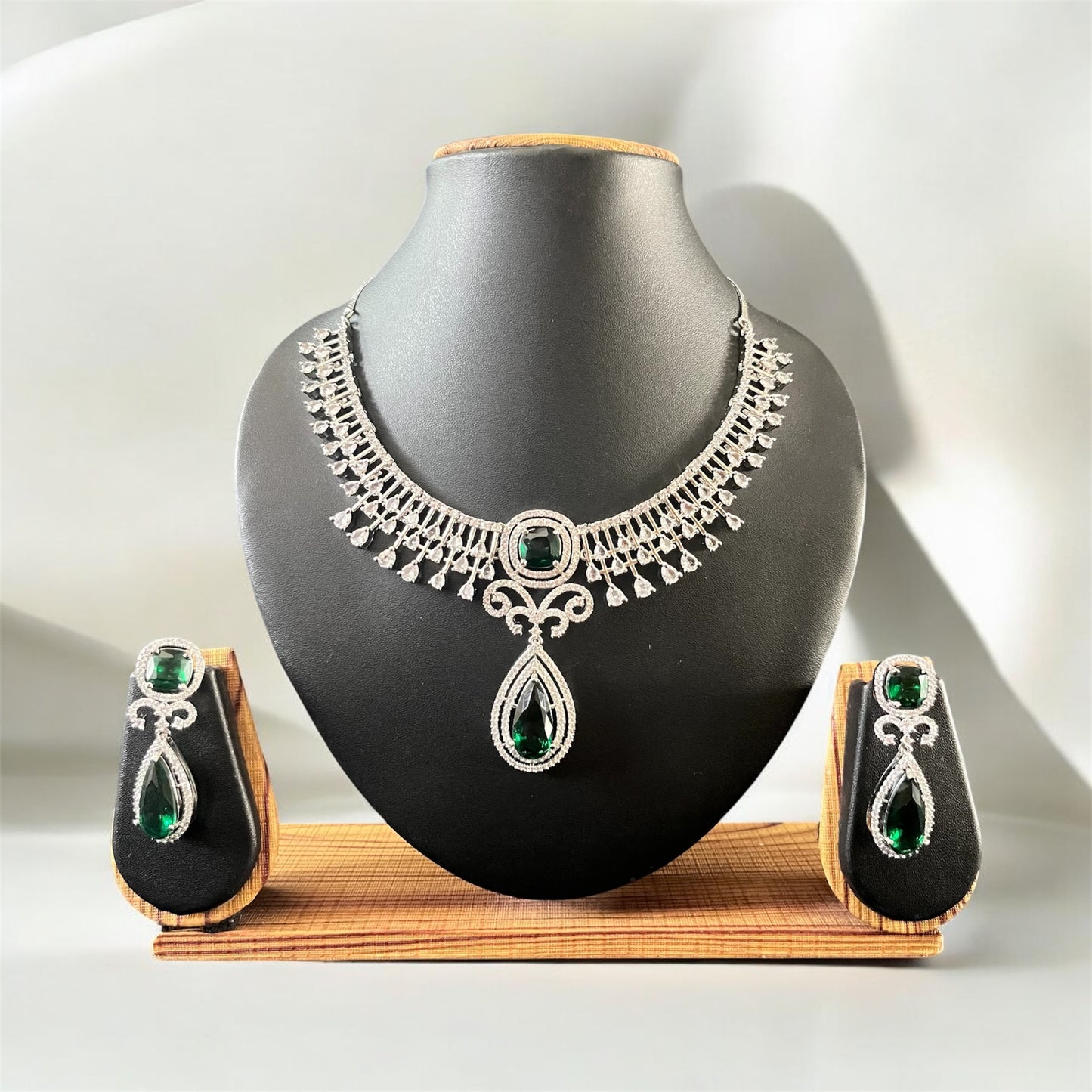 The Diani Emerald Luxe Set