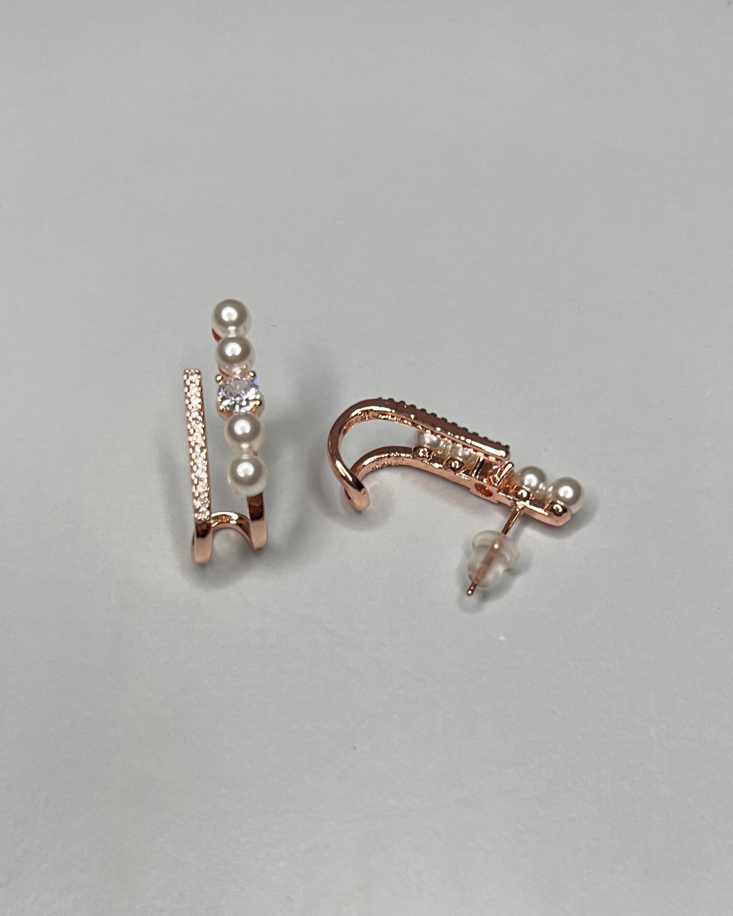 Chic Diamond and Pearl Stud Earring (RoseGold)
