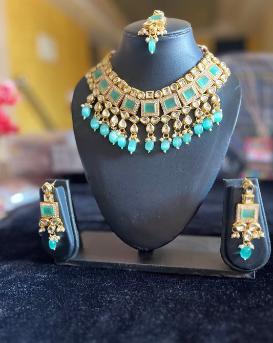 Semi Bridal Kundan set with Monalisa beads