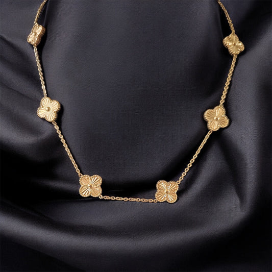 Gold chain with beautiful flowers