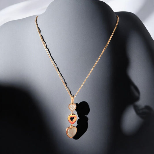 Hearts Statement pendant in rosegold chain