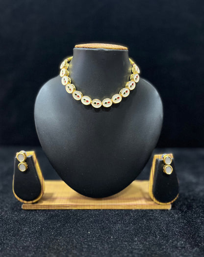 Single layer kundan Choker - Oval Shape