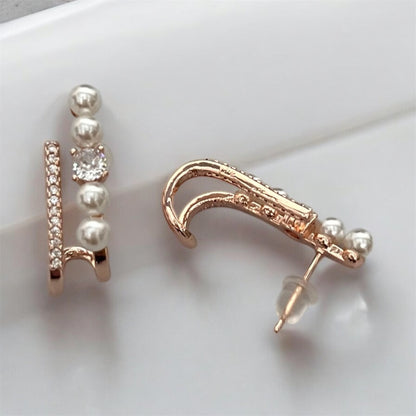 Chic Diamond and Pearl Stud Earring