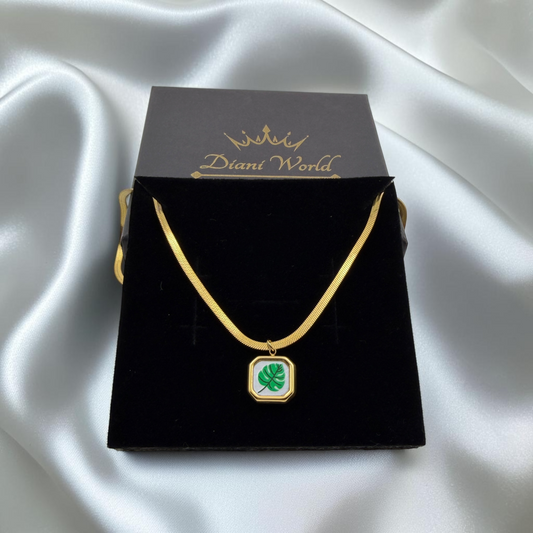 Leaf Pendant Necklace