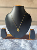Heart pendant in gold chain